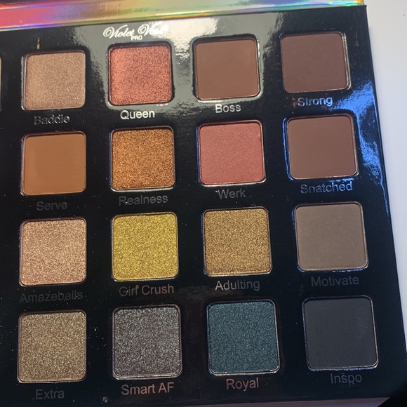 Violet Voss like a boss palette - Picture 3 of 4
